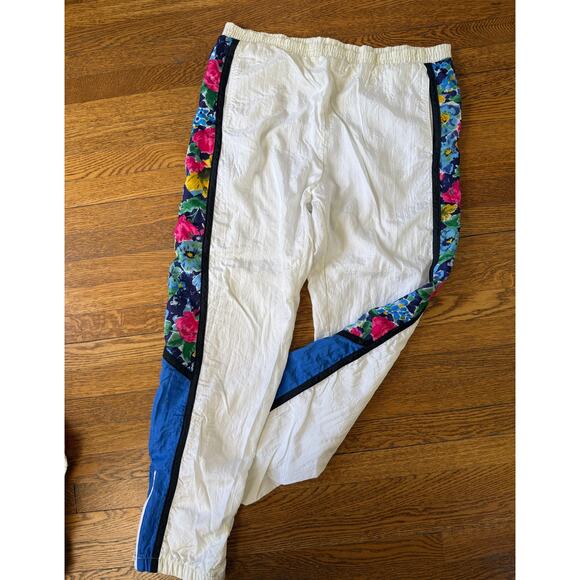 Vintage Womens' 80s/90s Floral Nylon Tracksuit Size M/L - Picture 5 of 11